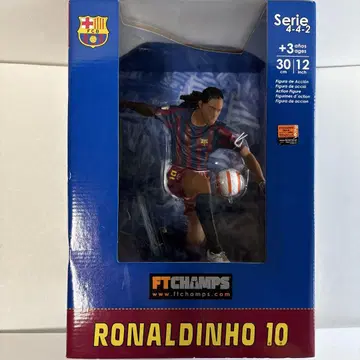 FTChamps RONALDINHO 로나우지뉴 피규어 바르셀로나