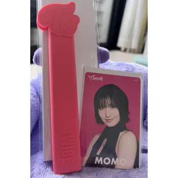 TWICE MOMO