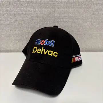 Mobil Delvac NASCAR 캡 블랙