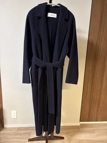 SORJU 네이비 로브 롱 코트 허리 벨트 포함