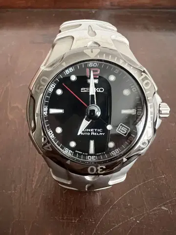 SEIKO 키네틱 오토 릴레이 21세기 한정판 모델