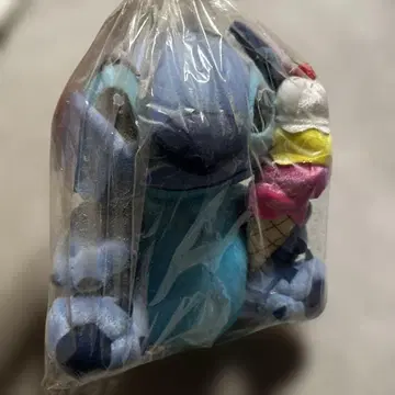 스티치 봉제 인형