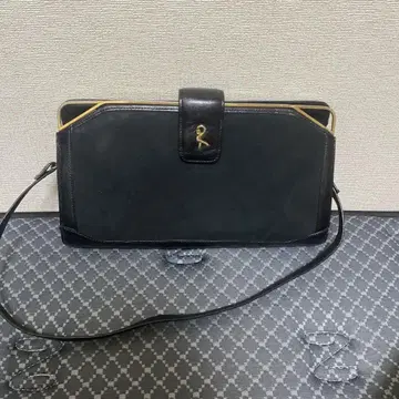 로베르타 클러치백