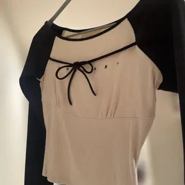 andmary Alma ribbon tops 블랙