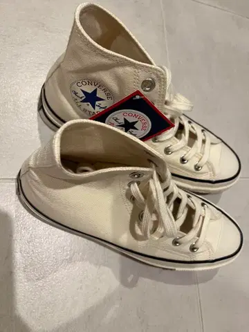 CONVERSE 택 포함 하이컷 스니커즈