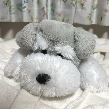 축 늘어진 슈나우저 티슈 커버 봉제 인형