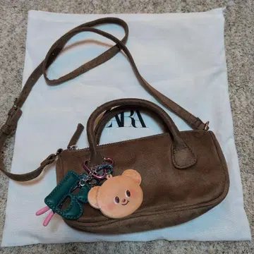 ZARA 버터 베어 숄더백