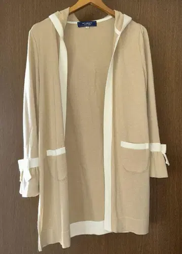 후드 부착 베이지 가디건