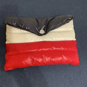 정품 MONCLER 클러치백 블랙/화이트/빨간색