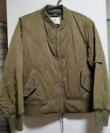 AIGLE 에이글 퀼팅 MA-1 자켓