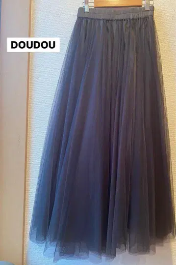 DOUDOU 그레이 튤 롱 플레어 스커트