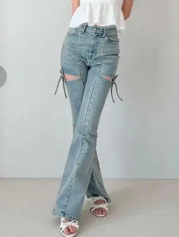RESEXXY 컷 아웃 리본 데님 팬츠 아이스 블루 L 사이즈