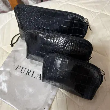 FURLA 크로커다일풍 파우치 3세트 미사용 새상품