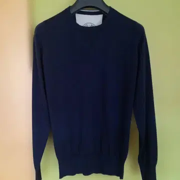 TODD SNYDER x JOHN SMEDLEY 네이비 울 스웨터