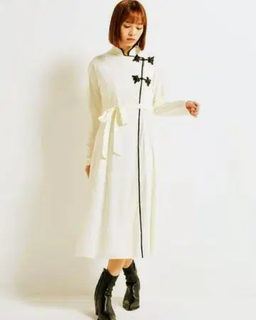 비비안 탐 미사용 아오자이 차이나 원피스 화이트