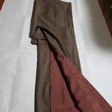 교키 패턴의 코몬 폴리에스테르입니다. 예쁩니다.