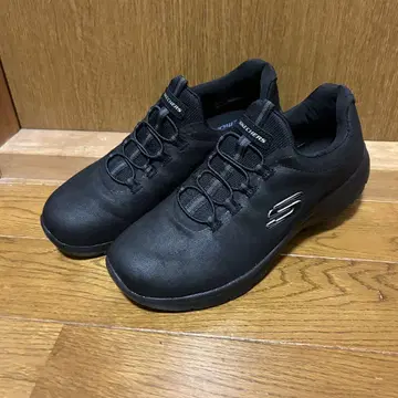[ 새상품급 ] SKECHERS 블랙 스니커즈 메모리폼