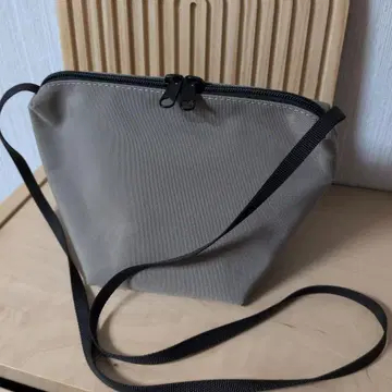 새상품급 에르베샤 펠리에 숄더백 베이지