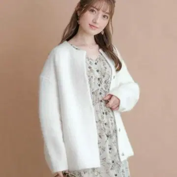 아푸와이저 리셰 복슬복슬 니트 숏코트 자켓