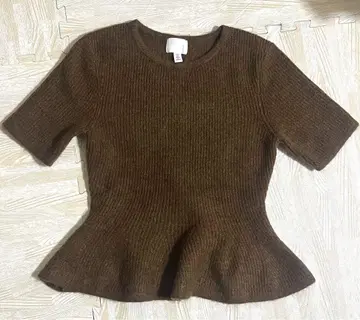 H&M 페플럼 니트 RIB-KNIT PEPLUM TOP XS