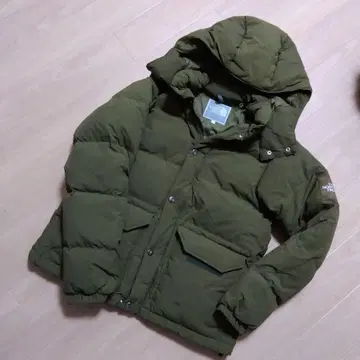 THE NORTH FACE 다운 자켓 올리브