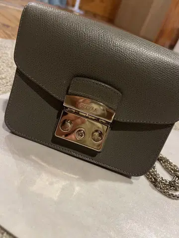 FURLA 메트로폴리스 체인 숄더백
