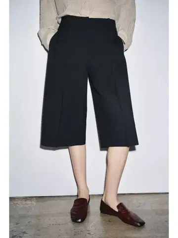 ZARA 롱 버뮤다 팬츠
