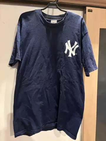 뉴욕 양키스 T셔츠 M 네이비