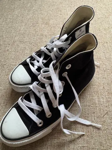 CONVERSE NEXSTAR 블랙 하이컷 스니커즈