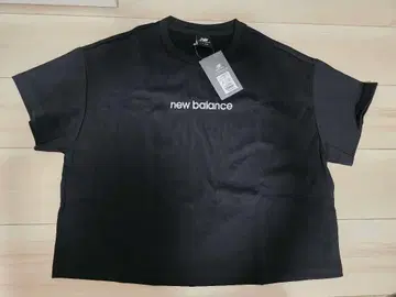 뉴발란스 T셔츠 블랙
