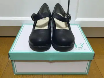 새상품 by 키다리 아저씨 통굽 스트랩 신발 블랙 22.0cm