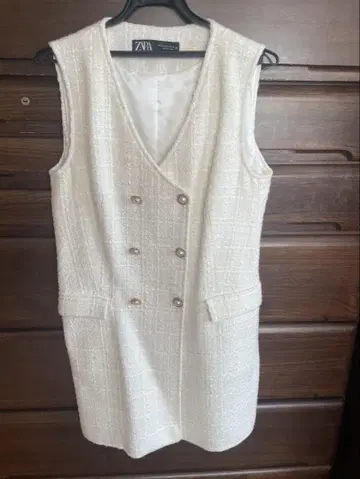 ZARA 화이트 더블 브레스트 베스트