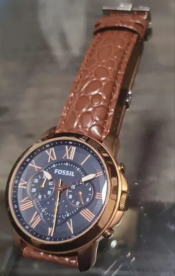 FOSSIL 크로노그래프 손목시계 브라운