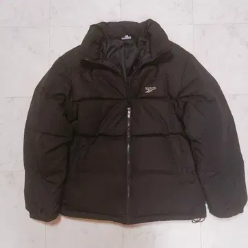 [ reebok ] 90s 두꺼운 다운 자켓 자수 로고 블랙