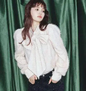 IILY BROWN 빅 보타이 블라우스 핑크