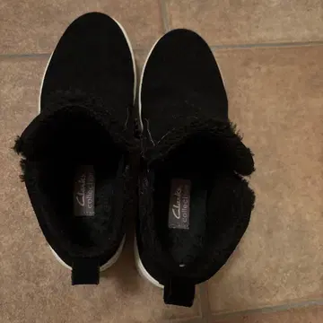 Clarks 블랙 따뜻한 부츠