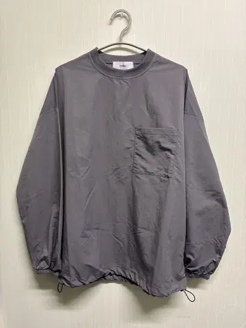 premium nylon pullover / charcoal