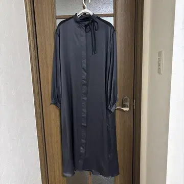 바나나리퍼블릭 실크 새틴 원피스