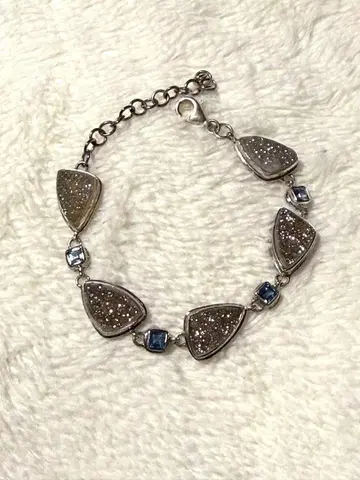 트라이앵글형 실버 팔찌