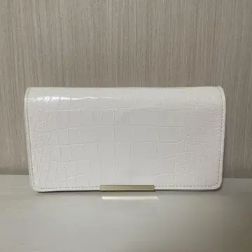 H&M 크로커다일 패턴 화이트 숄더백