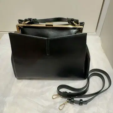 LE VERNIS 블랙 2WAY 핸드백 숄더