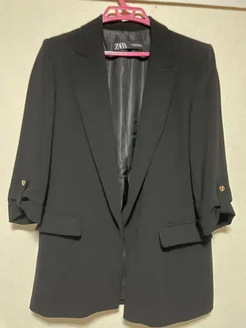 ZARA 블랙 자켓 S 사이즈