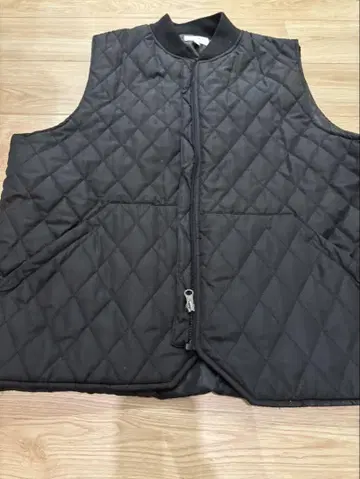 COURO 블랙 퀼팅 베스트 F 사이즈