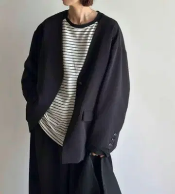 새상품급 ARULEE 컬러리스 코쿤 자켓 블랙