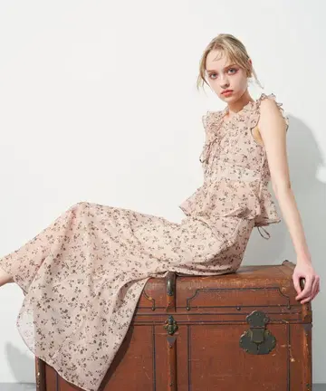 DEICY MECOUTURE 라메 도트 플뢰르 스커트