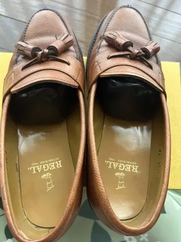 REGAL 브라운 로퍼 사용감 있음