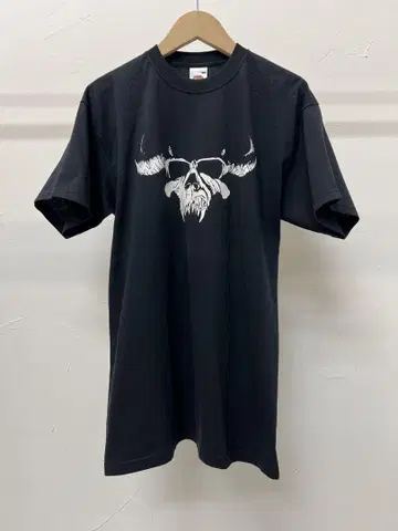 Danzig 스컬 디자인 T셔츠 블랙 데드스탁