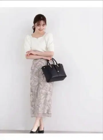 플라워 오간자 자수 타이트 스커트