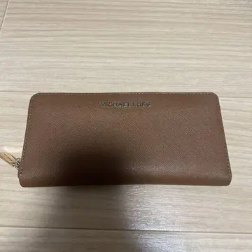 MICHAEL KORS 브라운 장지갑