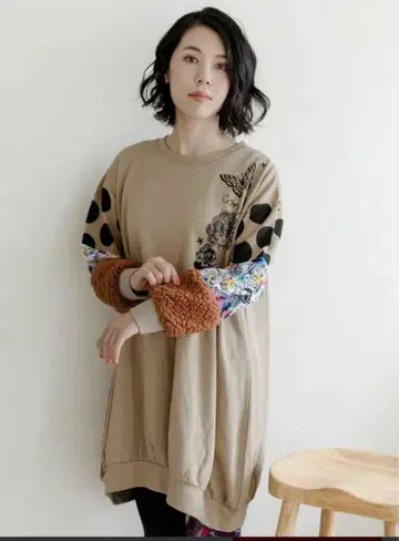 스칼라 소매 절개 쭈리 원피스 긴팔 보아 네이비 가을/겨울